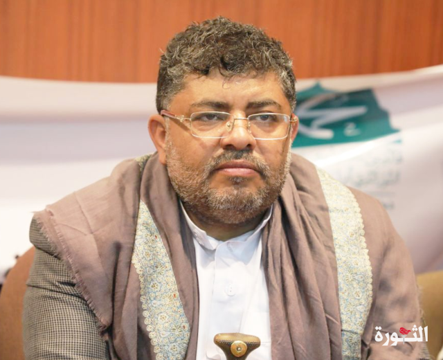 عضو السياسي الأعلى الحوثي يدعو الأنظمة الإسلامية والعربية للأخذ بزمام المعركة وألّا تبقى مطية للتطبيع مع “إسرائيل”