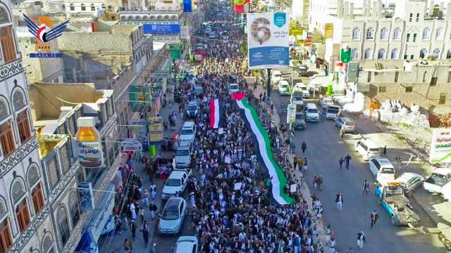 مسيرة جماهيرية بذمار تنديداً بالمجازر الصهيونية وإسناداً للمقاومة الفلسطينية