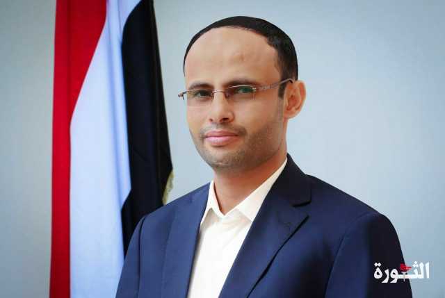 الرئيس المشاط يعزي في وفاة الكاتب والصحفي محمد المساح