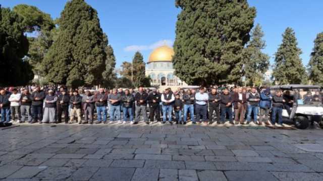 13 ألف فلسطيني يصلون الجمعة في المسجد الأقصى