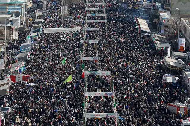 انطلاق مسيرات إحياء الذكرى الـ45 لانتصار الثورة الإسلامية في إیران