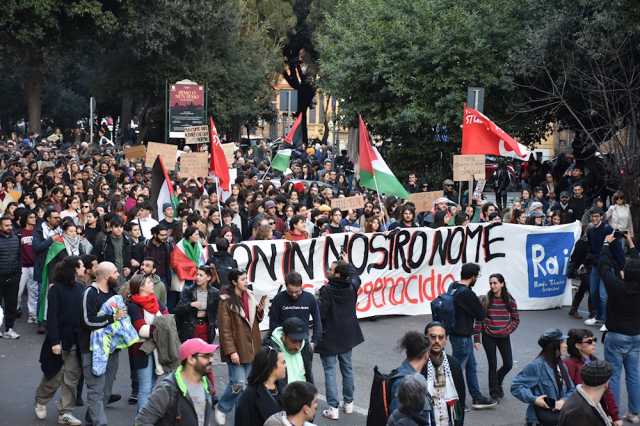 تظاهرات في أمريكا تندد بالعدوان الصهيوني على قطاع غزة وتطالب بوقف اطلاق النار