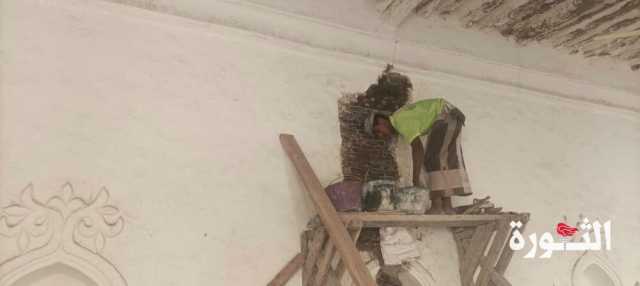 تدشين أعمال صيانة وترميم جامع المزجاجية في زبيد بالحديدة