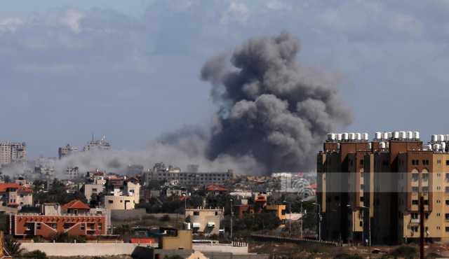 استشهاد 13 فلسطينيا إثر غارات صهيونية على قطاع غزة