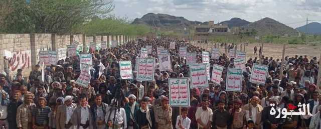 ست مسيرات حاشدة بتعز تحذر ثلاثي الشر من الاستمرار في العدوان على غزة