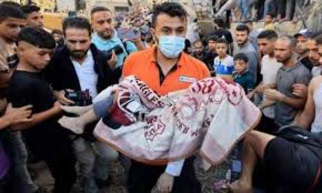 شهداء وجرحى جراء استهداف العدو الصهيوني منزلا في مدينة غزة