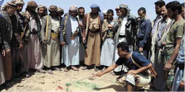 مناورات عسكرية لوحدات التعبئة الشعبية في صنعاء والحديدة