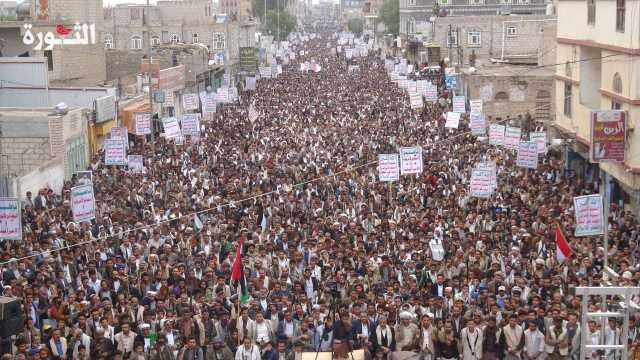 مسيرات حاشدة في ذمار بعنوان “ثابتون مع غزة رغم أنف كل عميل”