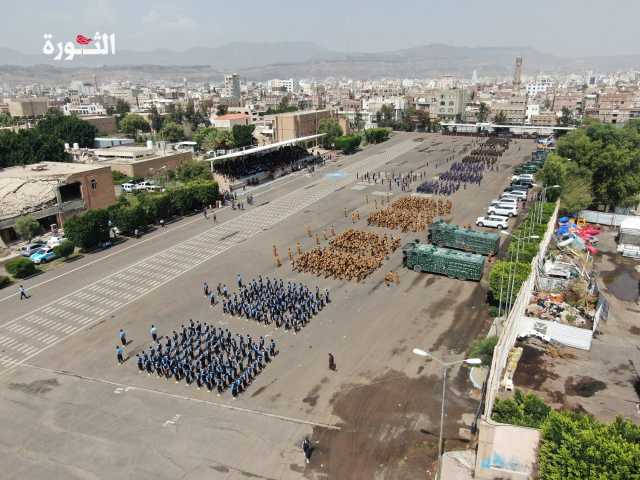 بعرضٍٍٍِ عسكري مهيب.. وزارة الداخلية تدشن العام التدريبي للعام ١٤٤٦ه‍