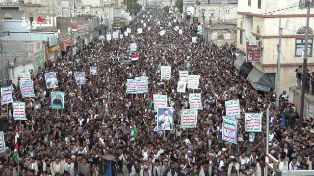 مسيرات حاشدة بذمار نصرة للأقصى وغزة وتاييداً للرد على العدو الصهيوني