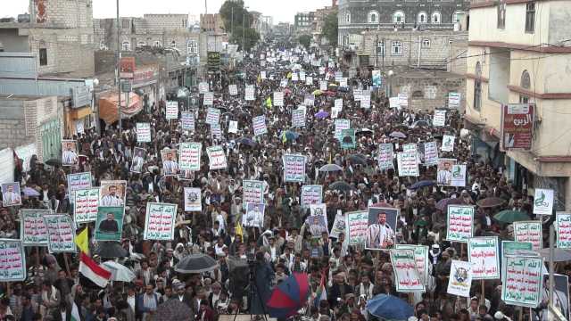 مسيرات حاشدة بذمار تحت شعار “مع غزة ولبنان .. دماء الشهداء تصنع النصر”