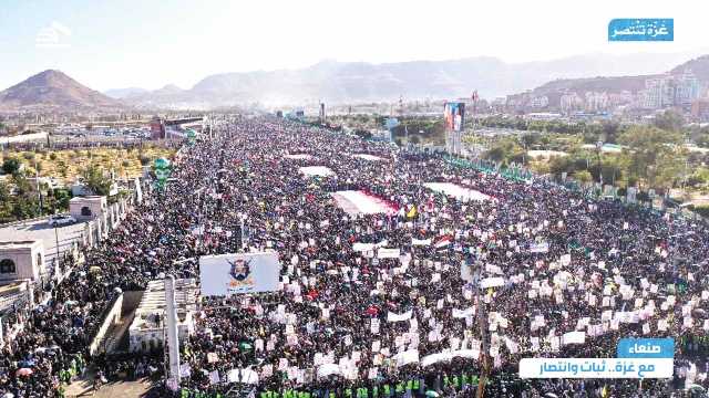 السيد القائد : تمر الأمة العربية والإسلامية بعصر يسوده انهيار قيمي وأخلاقي