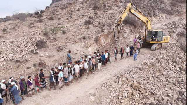 تفقد تنفيذ مشروع طريق الجومان – رأس الجند في الجعفرية