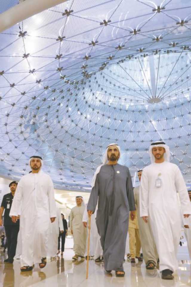 محمد بن راشد: الإمارات محوراً رئيساً لحركة السفر العالمية
