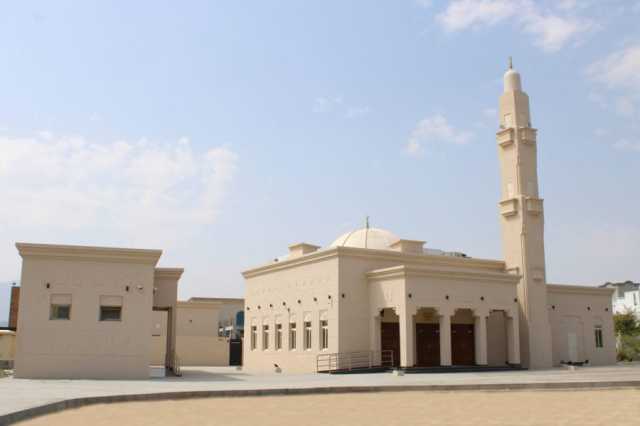 أشغال الشارقة تنجز مسجدًا يتسع لـ 240 مصلٍيّا في كلباء