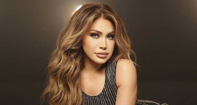 نوال الزغبي تستقبل 2024 على طريقتها: “بحكي عنك” قريباً