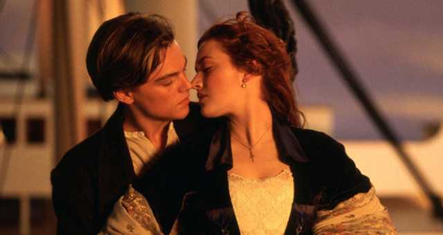 كيت وينسلت تصف قُبلة Titanic الشهيرة بالـ”كابوس”