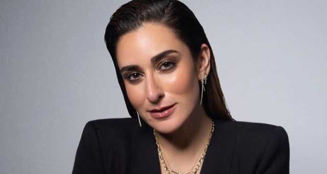 مفاجأة.. أمينة خليل تقدم مسرحية مع هذا النجم