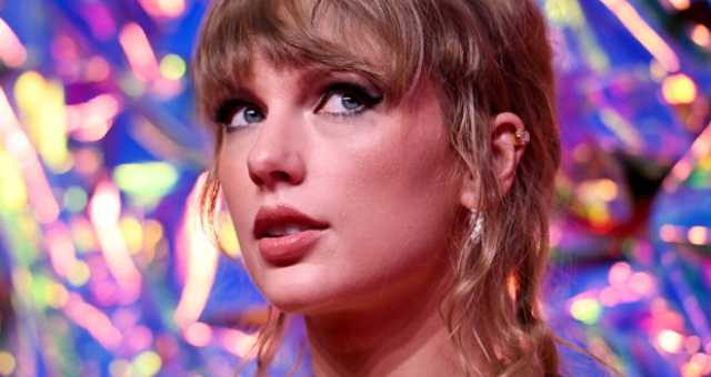 فيلم تايلور سويفت Taylor Swift: The Eras Tour يتخطى الـ 200 مليون دولار