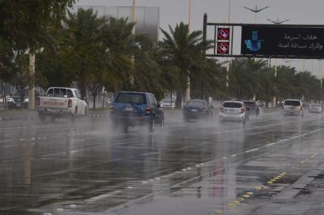 'الأرصاد' : أمطار غزيرة على منطقة الباحة