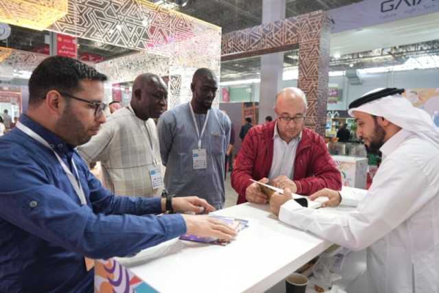 زوار معرض تونس الدولي للكتاب يتعرّفون على الفرص التعليمية بالسعودية