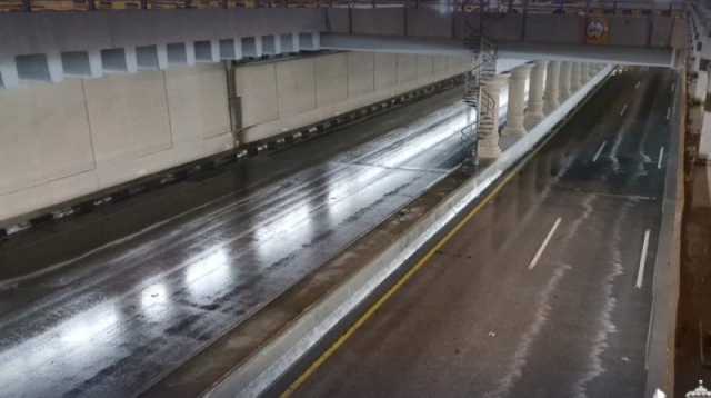 إغلاق انفاق طريق الملك فهد بالدمام احترازياً بسبب الأمطار الغزيرة