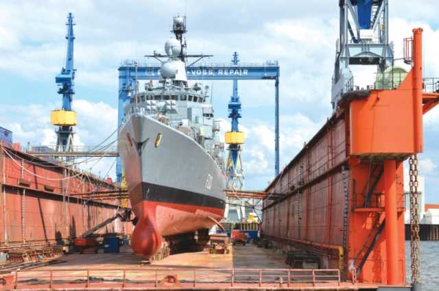 رفع القدرة الاستيعابية لميناء الجبيل التجاري لاستقبال كل أنواع البضائع