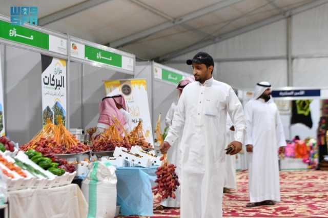 بمشاركة 30 عارضاً.. تدشين فعاليات مهرجان المنتجات الزراعية في تيماء