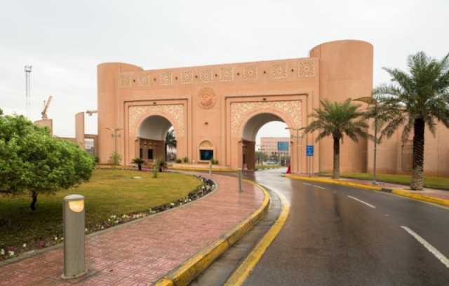 جامعة الملك فيصل تمنح فرصًا تعليمية لـ 176 طالبًا من غير السعوديين