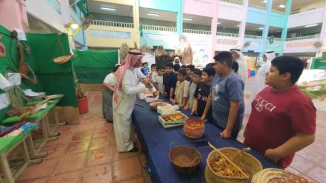 فيديو| مهرجان النخلة.. 600 طالب يستحضرون ذكريات الماضي بصفوى