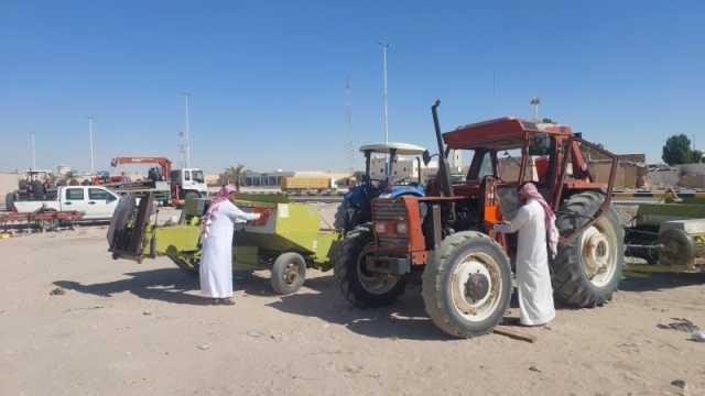 شاهد| معالجة وضع المركبات والمعدات التالفة من شوارع وأحياء قرية العليا