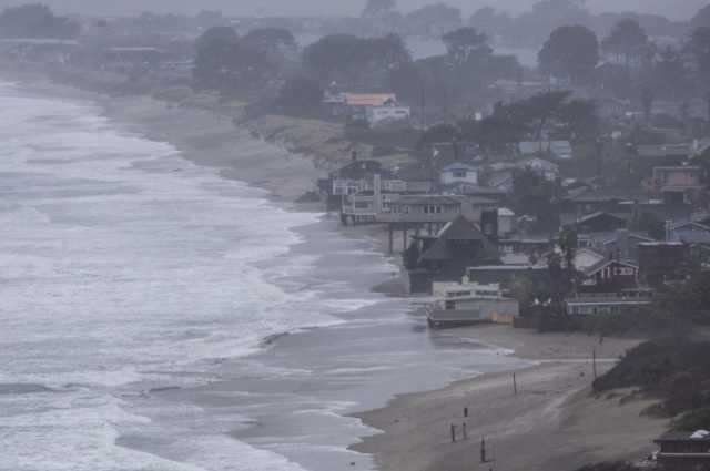 فيضانات منتظرة.. رياح قوية وأمطار غزيرة تضرب كاليفورنيا الأمريكية