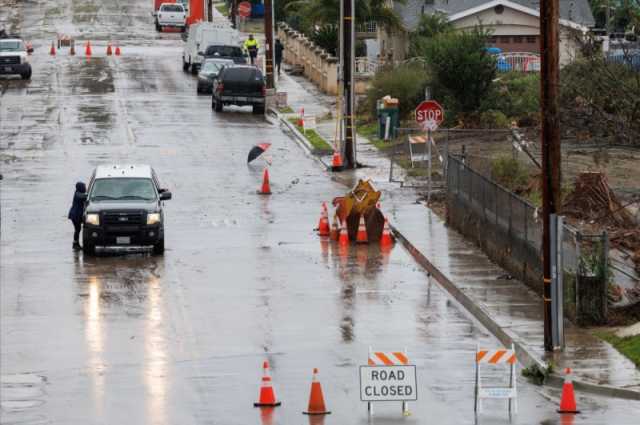 فيضانات وانقطاع للكهرباء.. طوارئ في كاليفورنيا بسبب عاصفة شديدة