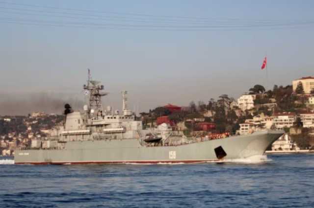 أوكرانيا تُغرق سفينة إنزال حربية روسية في البحر الأسود