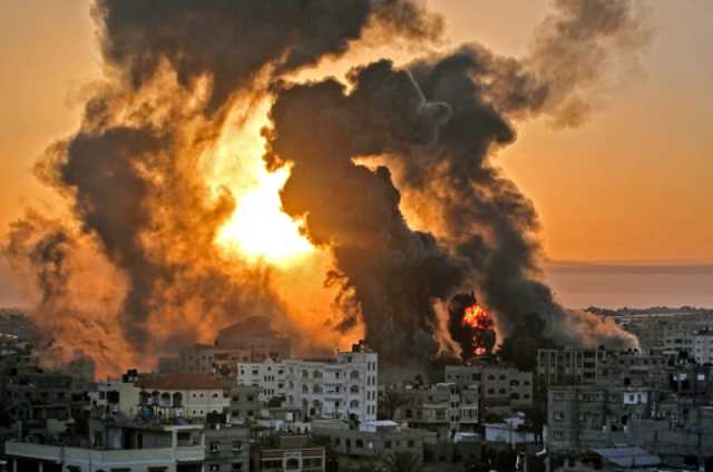 تطورات العدوان.. غارات مكثفة على مدينة رفح جنوب غزة