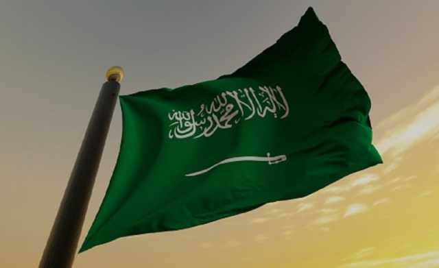 عقوبات رادعة.. النيابة العامة تحذر من إهانة العلم السعودي