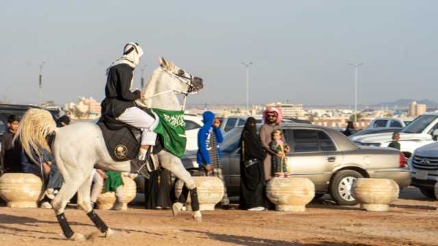 حائل.. مسيرة الخيل تحتفي بيوم التأسيس في ممشى الفجر