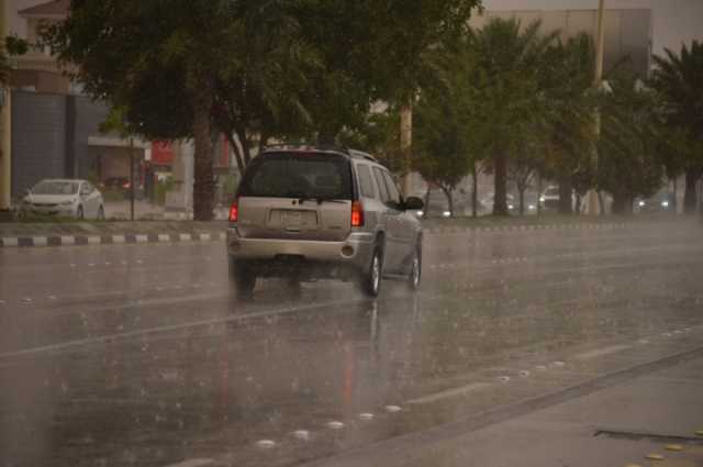 أمطار متفرقة على الرياض.. و'الدفاع المدني' يدعو إلى الحذر