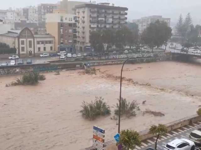 إغلاق المدارس وتوقف القطارات.. موجة جديدة من العواصف تضرب إسبانيا