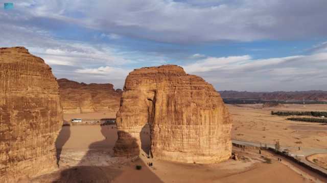 اليوم العالمي للجبال.. جبال العُلا تنطق بروعة الطبيعة والتراث