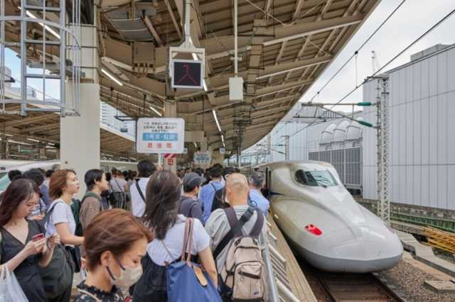 الإعصار 'لان' يقلص خدمات القطار فائق السرعة باليابان