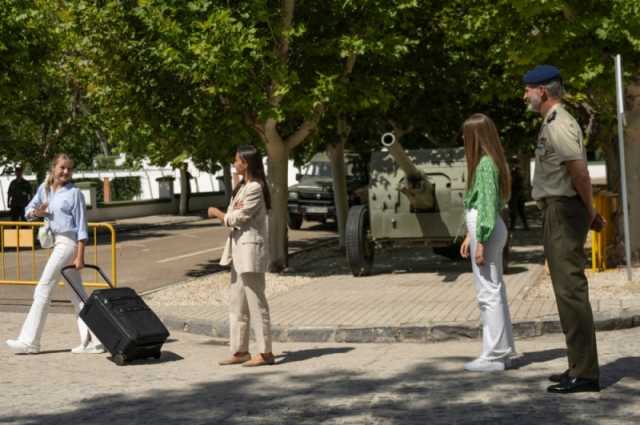 براتب 400 يورو.. أميرة إسبانية تبدأ تدريبًا عسكريًا لـ3 سنوات