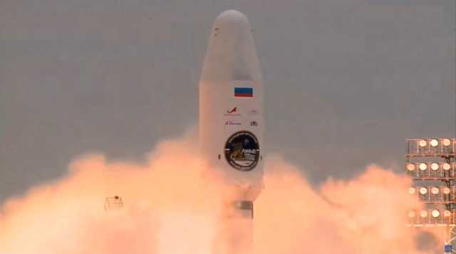 روسيا تطلق المسبار 'لونا-25' في أول مهمة لاستكشاف القمر منذ 50 عامًا