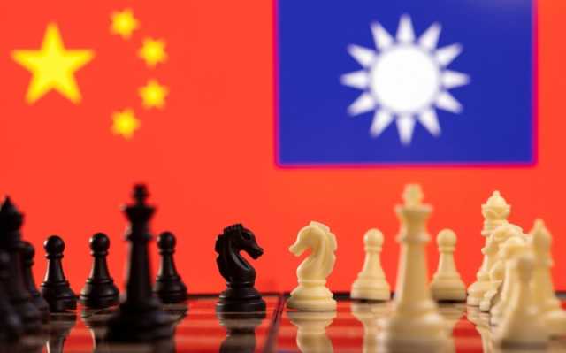 الصين تتأهب للرد على زيارة مسؤول تايواني لأمريكا