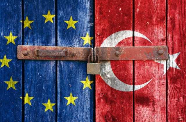 تركيا تدعو إلى تسريع وتيرة انضمامها إلى الاتحاد الأوروبي