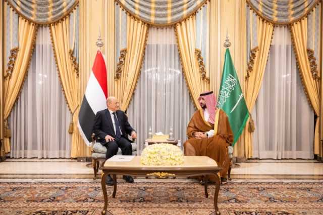 وزير الدفاع يؤكد دعم المملكة المستمر للمجلس القيادي اليمني