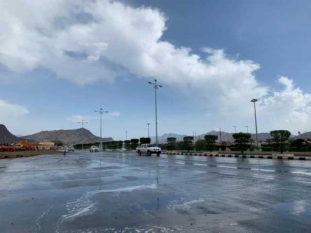 الرياض.. سحب 40 ألف م3 من مياه الأمطار في 176 موقعًا بالبلديات