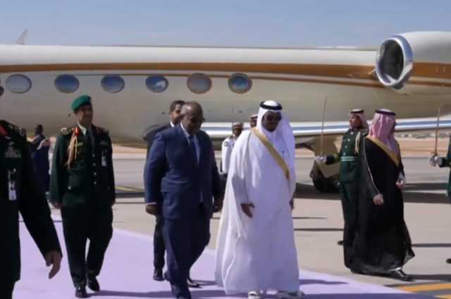 وصول الرئيس الجيبوتي للمشاركة في القمة السعودية الأفريقية
