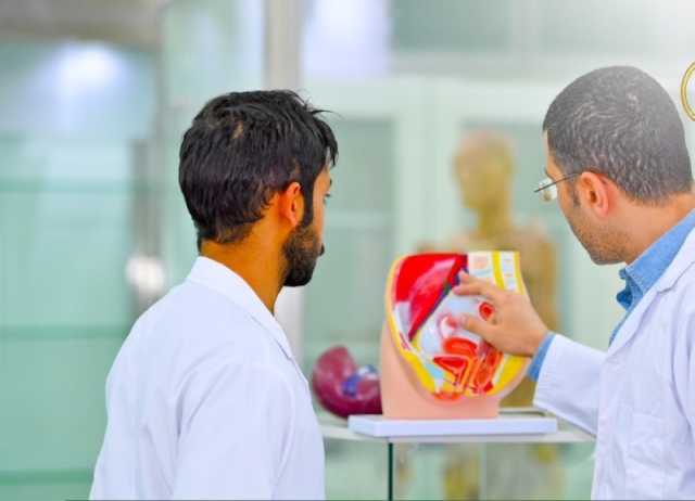 خريجو طب جامعة بيشة يحققون أعلى نسبة في اختبار رخصة مزاولة الطب