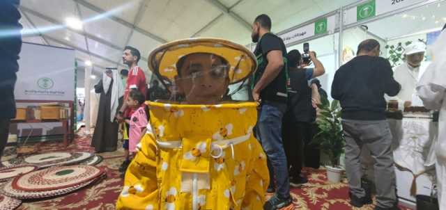 صور| انطلاق مهرجان العسل بمشاركة النحالين وأبنائهم في القطيف